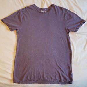BKE Buckle v-neck t-shirt